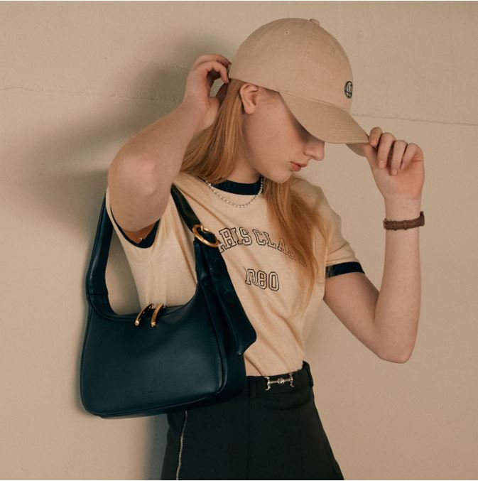 韓國LOEUVRE -  Sac de Siege Small (BLACK)